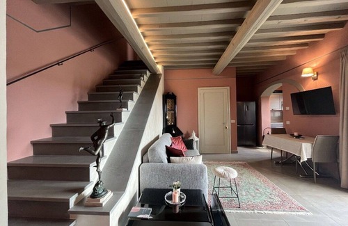 Ferretto House | Vacation Home in Pietraia with 2 bedrooms sleeps 6