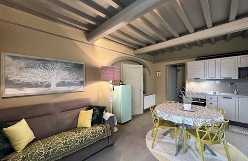 Ferretto House | Vacation Home in Pietraia with 1 bedrooms sleeps 4
