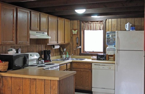Bessemer House | Vacation Home in Quiet Wooded Setting with Beautiful Scenic Views from Living