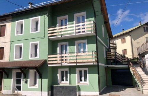 Roana House | Vacation Home in Roana with 1 bedrooms sleeps 3