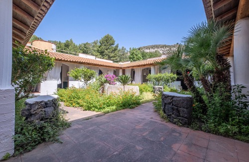 Vulcanello House | Vacation Home "Jerà 39 Piazzetta" with Private Terrace