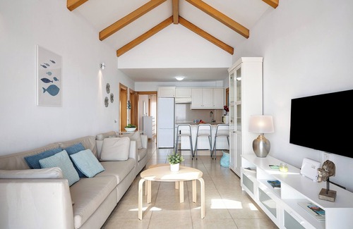 Punta Mujeres House | Vacation Home La Mariana with Direct Sea View, Wi-Fi, Terrace & BBQ