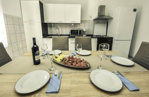 Pridraga House | Vacation home Laura by Interhome