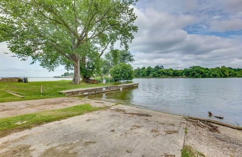 Onalaska House | Vacation Home Lake Livingston!