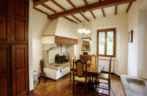 Porrena House | Vacation home Laura by Interhome
