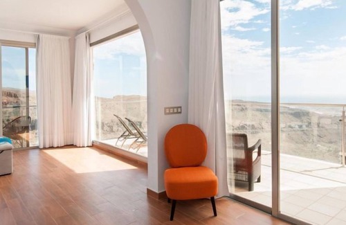 Monte Leon House | Vacation home Majestic Villa Monte Leon for 6 + 6 in Maspalomas - 6 persons, 3 bedrooms