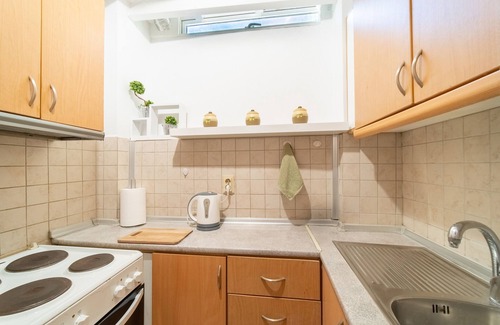 Corfu Town House | Vacation Home "Minalva Residence" with Terrace, 2 Balconies & Wi-Fi