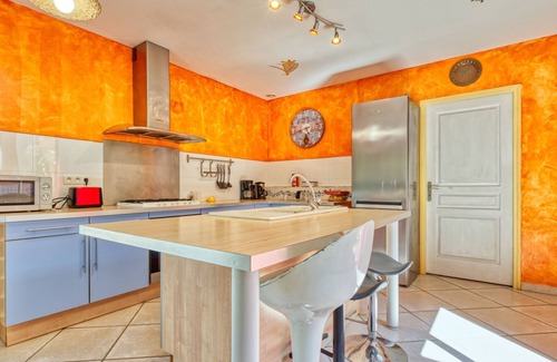 Naujac-Sur-Mer House | Vacation home Tina by Interhome