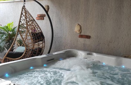 Brsec House | Vacation home with jacuzzi