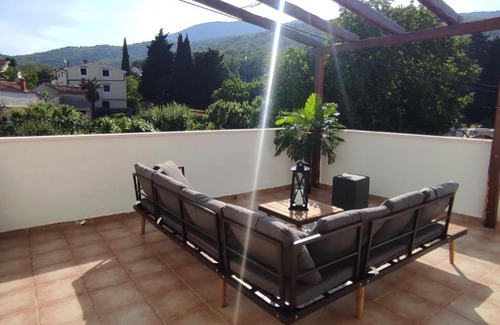 Brsec House | Vacation home with jacuzzi