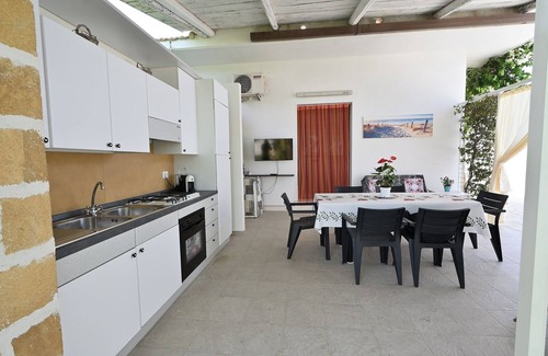 Ispica Villa | Vacation home with swimming pool (shared) with wide views and absolute tranquility.