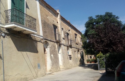 Ferrandina Apartment | Vacation House in Historic Residence in Ferrandina 5 minutes from the center of town.