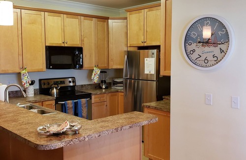 Ocean Isle Beach Condo | Vacation in this tranquil coastal condo minutes from the sand & sound of OIB!