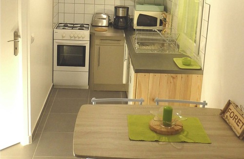 Gujan-Mestras Apartment | Vacation rental Bassin d'Arcachon 2/3 pers quiet location close to amenities and beach