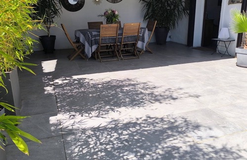 Sarrians House | Vacation rental house in provence with jacuzzi (avignon)