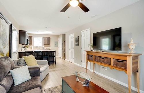 Benton House | Vacation Rental Near Kentucky Lake - Pet Friendly!