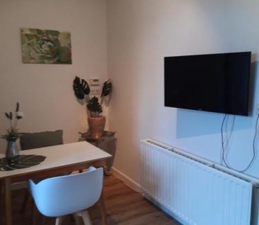 Westkapelle Apartment | Vakantiewoning 100m van het strand met 1 Slaapkamer