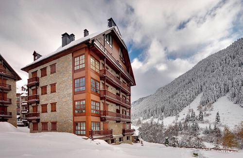 Baqueira Apartment | Val de Ruda Luxe 33 by FeelFree Rentals