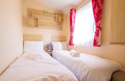 Hastings Apartment | VAL233 - 4 Bedroom - Coghurst Hall Holiday Park - Hastings