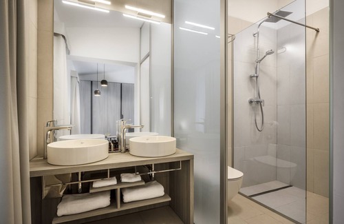 Suha Punta Hotel | Valamar Carolina Hotel & Villas