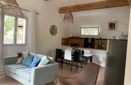 Valaurie Villa | Valaurie , Villa 80m2, 4 Chambres. Jardin .piscine