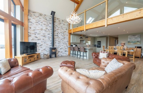Higher Walton Cabin | Valley View Lodge Sleeps 8 with Hot Tub