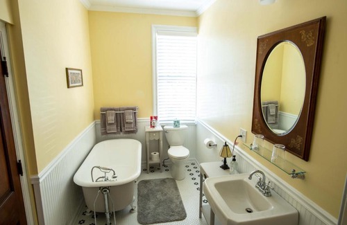 Valparaiso Bed & Breakfast | Valparaiso Inn B&B