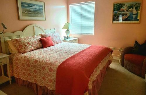 Vanderbilt Beach Apartment | Vanderbilt Beach 3br/3ba condo