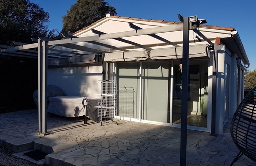 Le Muy House | Var, le Muy, house 2 bedrooms, two bathrooms, private pool, sleeps 4