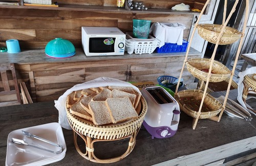 Laem Phak Bia Hotel | Veepana Resort