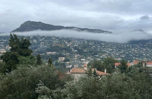 Vence Apartment | Vence Two bedrooms with a terrace