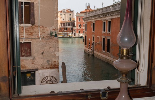 San Polo Apartment | Venice San Polo with Overlooking on Grand Canal
