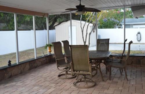 South Venice House | Venice villa with heated pool, lanai, near beach