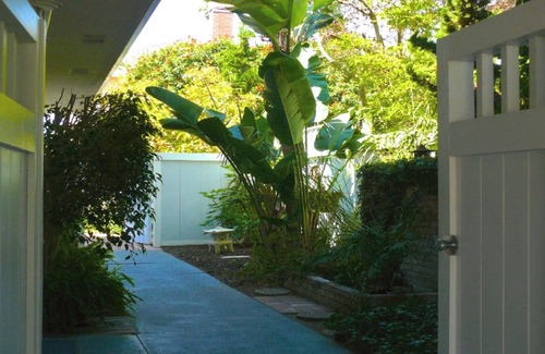 Pierpont Bay House | Ventura Beach Retreat - Excellent Value! 2 bedroom with garden and patio.