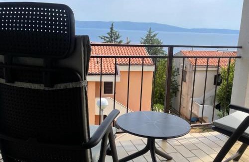 Ravni Apartment | Verde Sea View Apartment 400 m from Beach - Free Parking