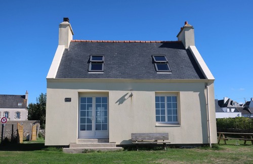 Porspoder House | Veritable fisherman house feet in the water