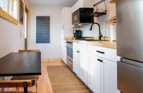 South Londonderry House | Vermont Alpine Outlook
