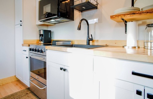 South Londonderry House | Vermont Alpine Outlook