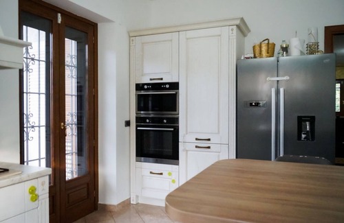 Borgo Podgora Villa | Versace-Style Villa with Outdoor Spaces and Pool