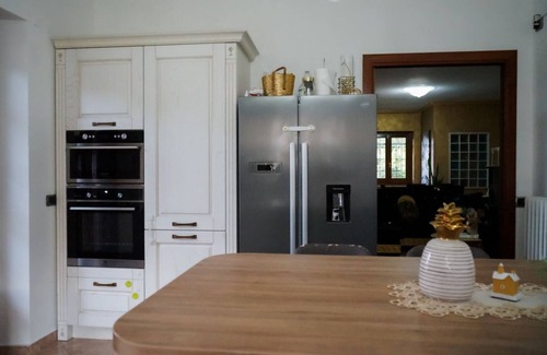 Borgo Podgora Villa | Versace-Style Villa with Outdoor Spaces and Pool