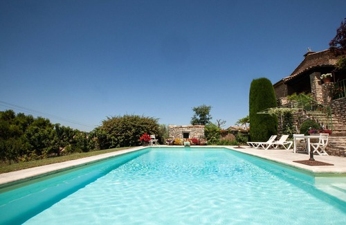 Bonnieux Apartment | Very beautiful gîte with swimming pool in the heart of the Luberon, in the village of Bonnieux