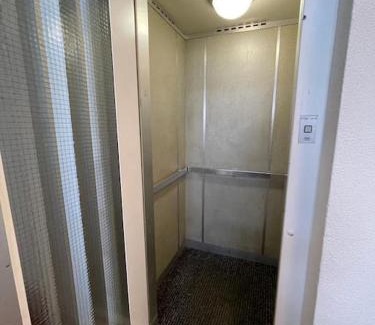 District 8 Apartment | Very central and sunny 2BR flat - Marble 2