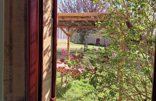 Vitrac Cottage | Very good location! Character house with private access to the river