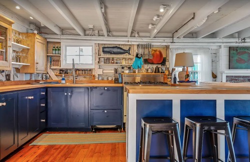 Commercial Street House | Very Private 3 BEDROOM Waterfront Compound with Parking