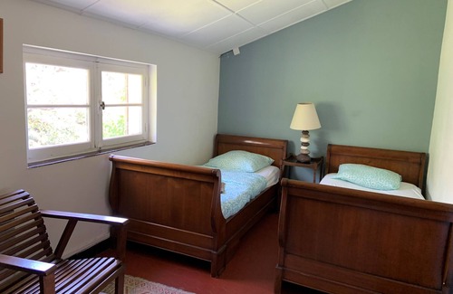 La Garde Other | Very quiet 2 br apartment - Pool, private backyard - close to beaches