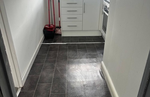 Newport Apartment | Very Simple Basic & Clean Flat Apartment Studio