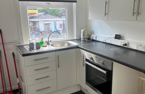 Newport Apartment | Very Simple Basic & Clean Flat Apartment Studio