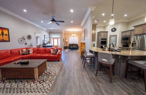 Sherwood House | Veteran’s Family Retreat | Spacious & Peaceful Stay Near AFB