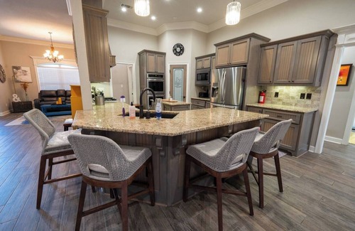 Sherwood House | Veteran’s Family Retreat | Spacious & Peaceful Stay Near AFB