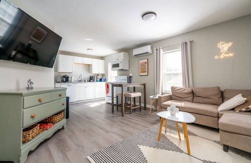 Columbia Apartment | Vibrant 1 bed APT near Downtown Cola!